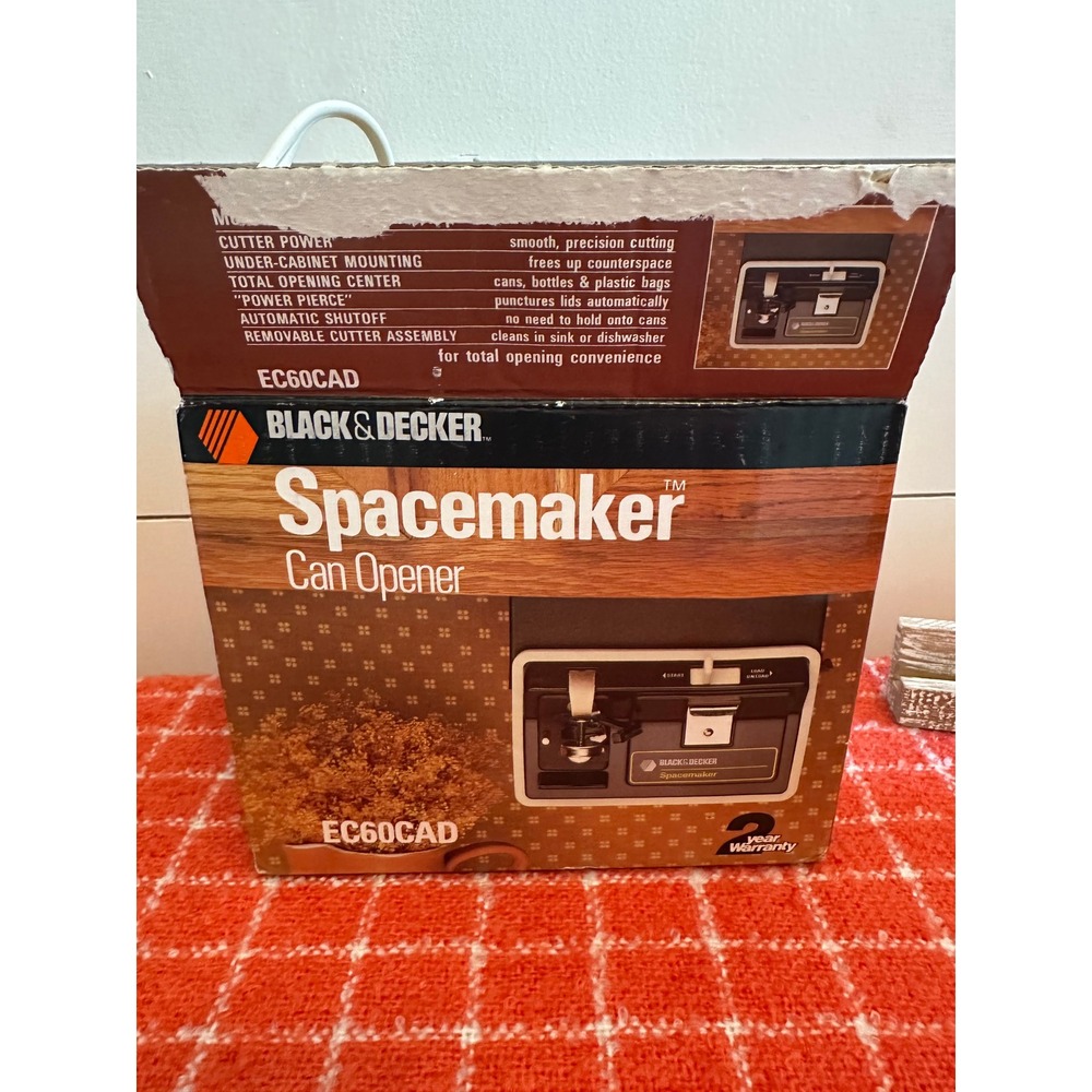 VTG Black & Decker Spacemaker EC60CAD Can Opener Under Cabinet Mounted NEW